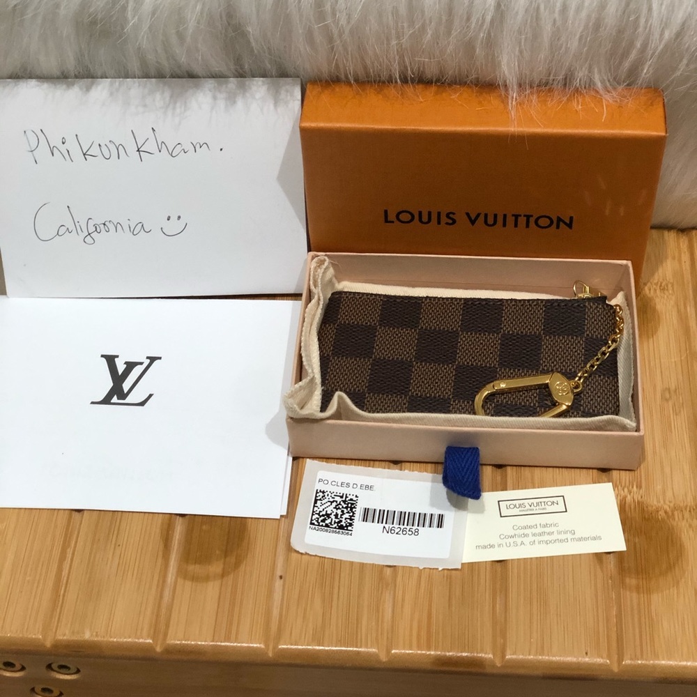 Brand new key pouch 👝